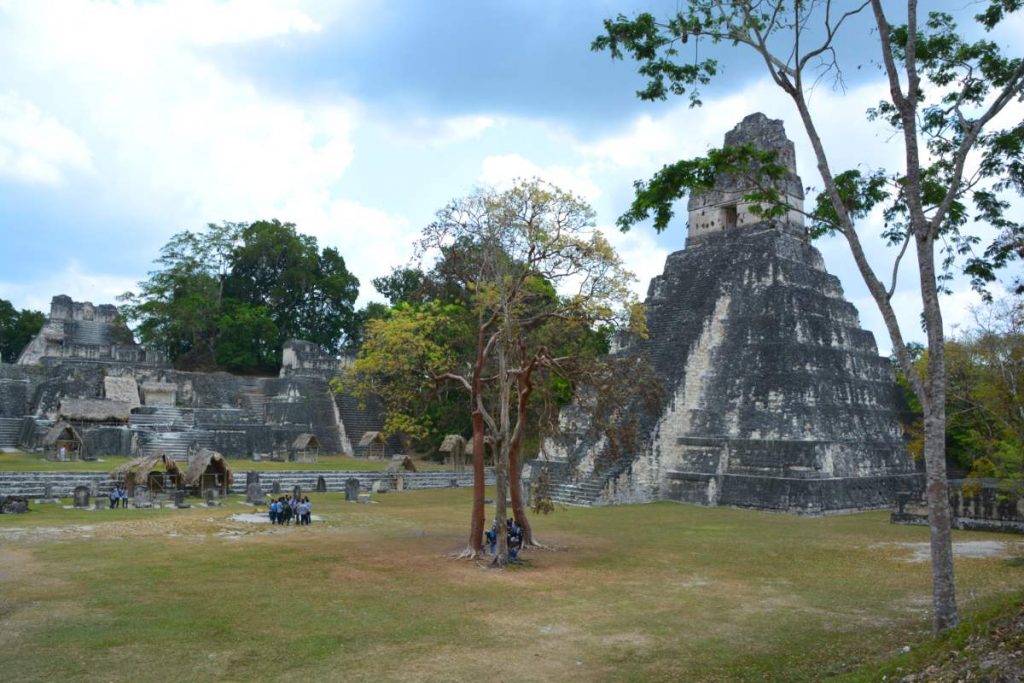 De Semuc Champey a Tikal