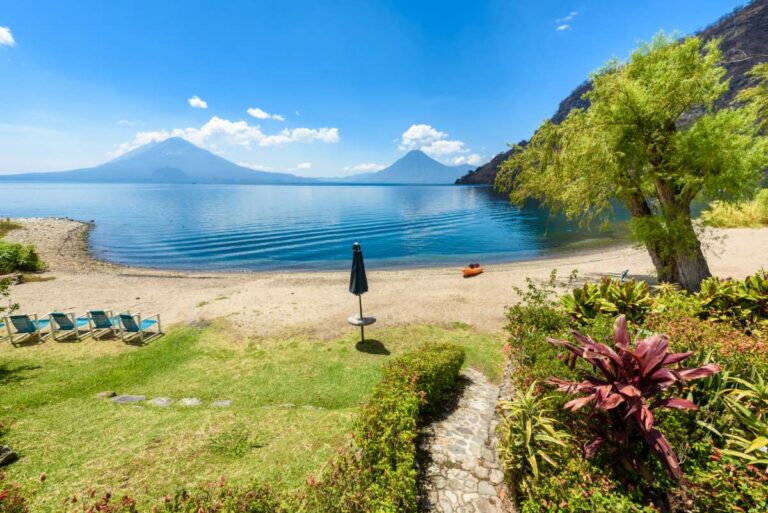 Hoe kom je van Rio Dulce naar Panajachel, Guatemala?